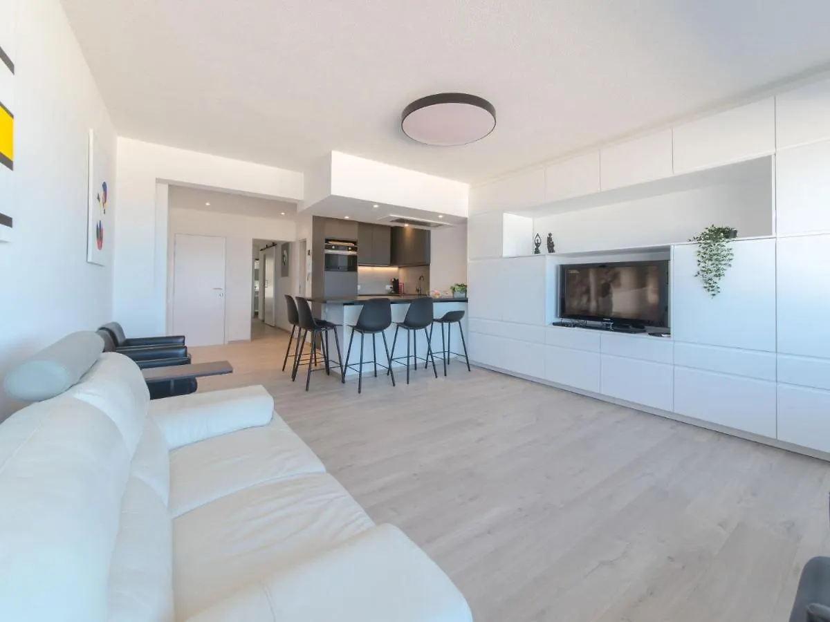Apartment Spirou By Interhome Ostend